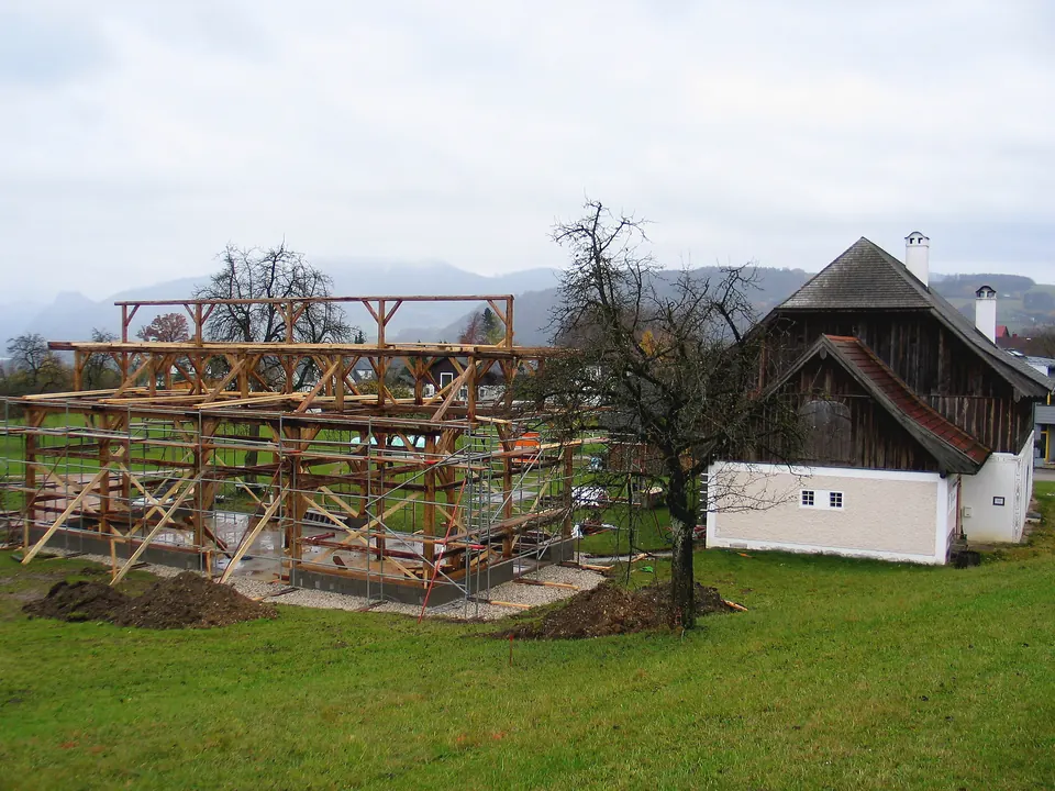 Aufstellen des Stadls am Eggerhaus
