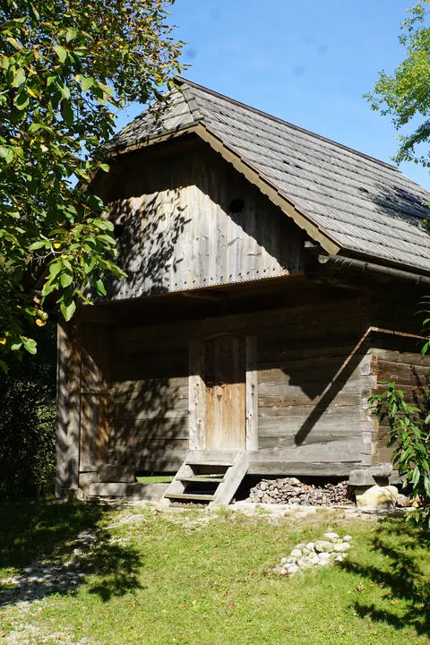 Troadkasten von der Seite